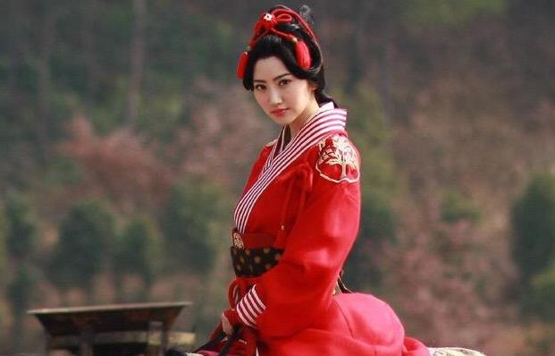 色不迷人人自迷全诗及译文,色不迷人人自迷出处