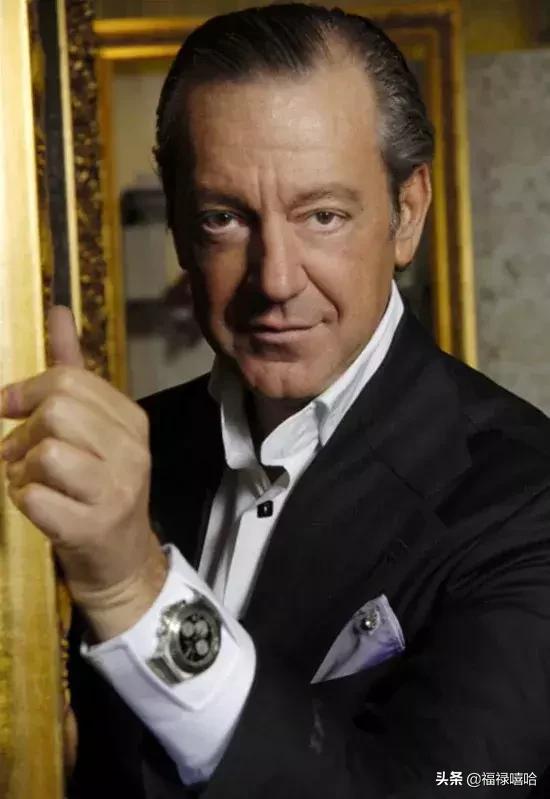 时装周如火如荼，王俊凯、易烊千玺同款腕表佩戴方式RUGet