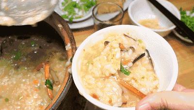 一碗砂锅粥潮汕,一锅原汁原味的粥