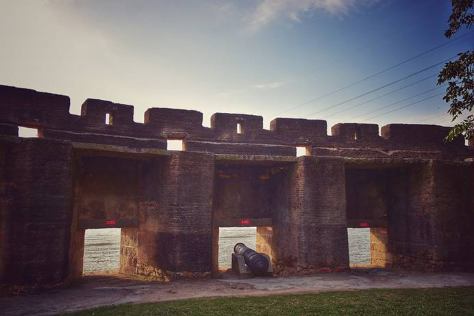 全新一代瑞虎8穿越剑门关,全新一代瑞虎8十万人百城公测