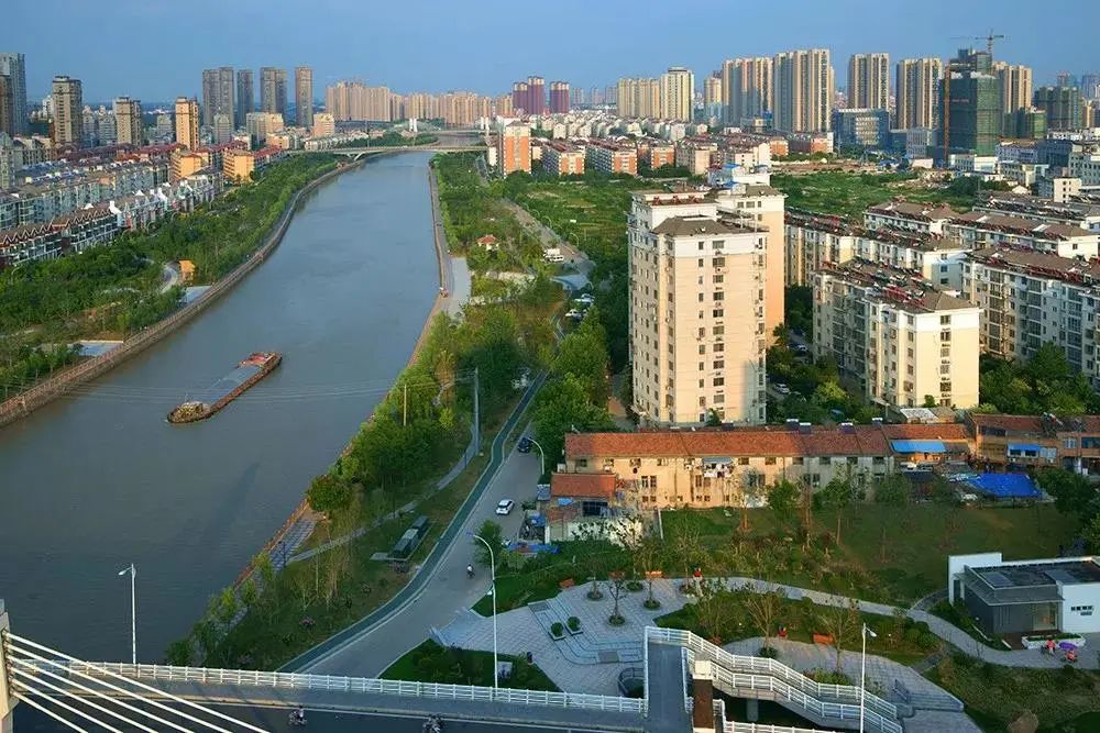 扬州各镇人口经济排名,扬州第一大县市