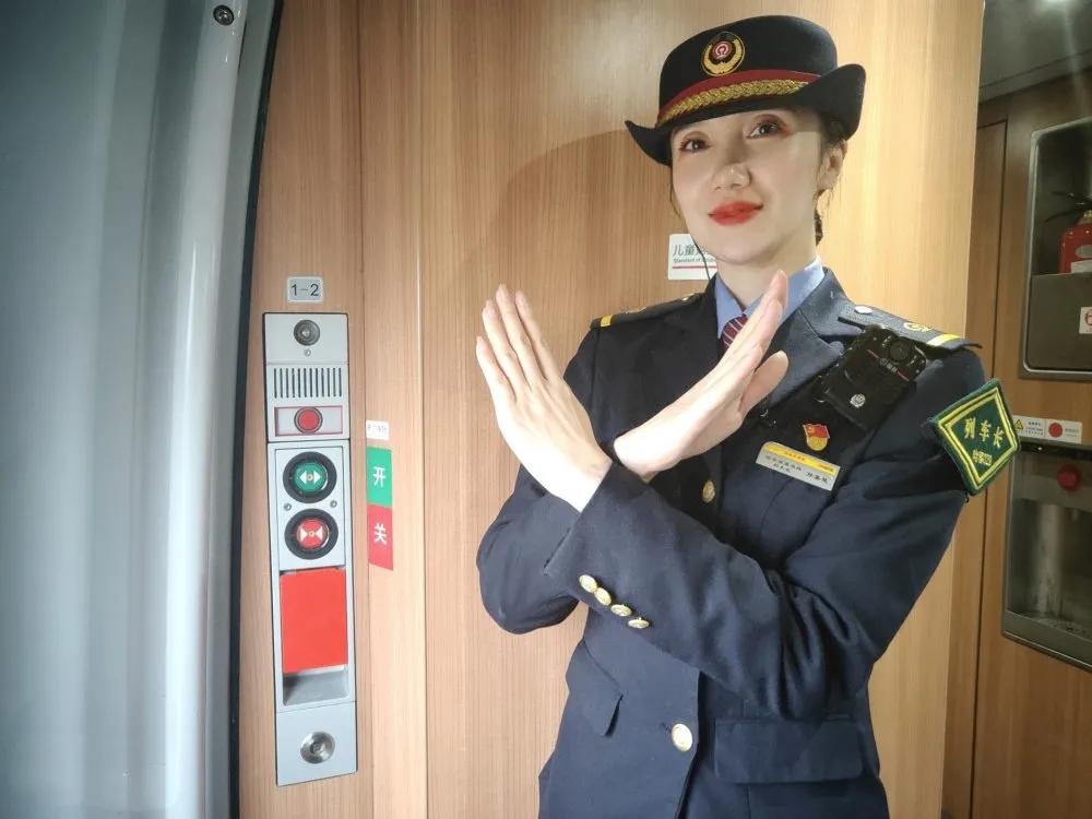 高铁上什么物品不能碰,高铁上有什么设施