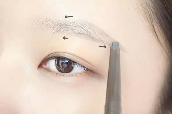 明星彩妆眉笔推荐款式图片,怎么用眉笔画出高级感雾眉