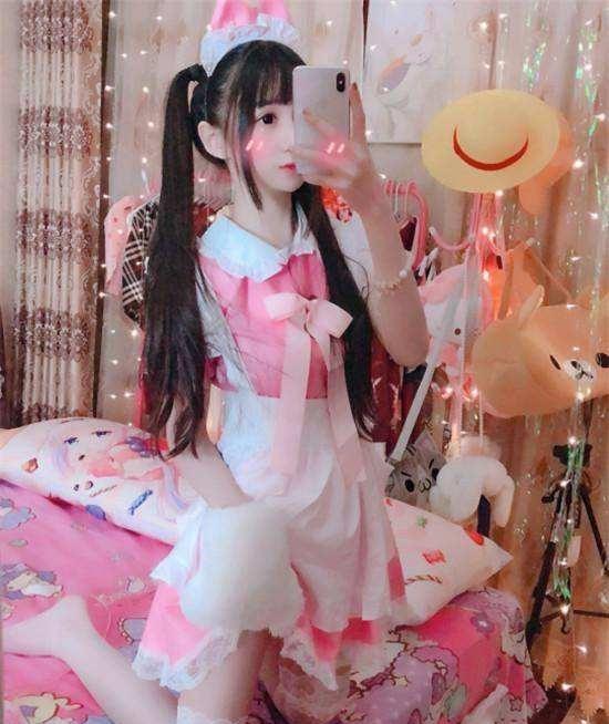 前有赛高酱,后有裴佳欣,蔡萝莉处境艰难,一姐位置或将拱手让人