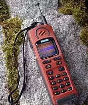 手机屏幕一摔就花了,副厂手机屏幕一摔就碎