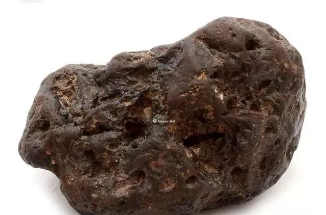 陨石收藏前景谁来把关,陨石有价值吗陨石到底值不值钱