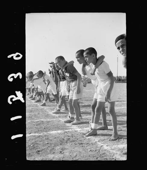 自认“绑腿走路”项目天下无敌的日本，被中国少林寺砸了场子