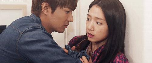 真爱你的男人不会让你晚睡,真爱你的男人不会说你的坏话