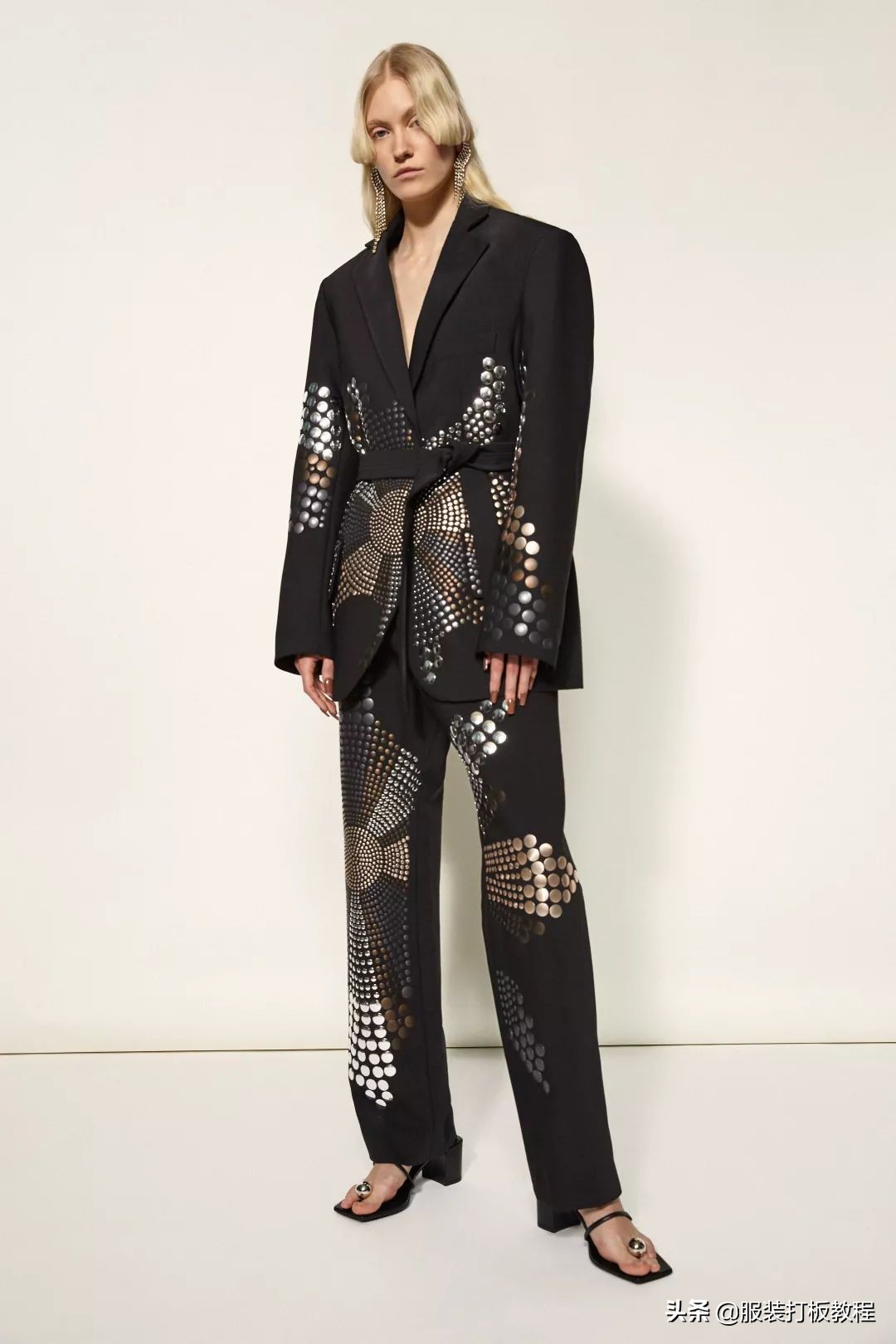 2021冬季服装流行趋势裤装,2021秋冬服装流行裤子