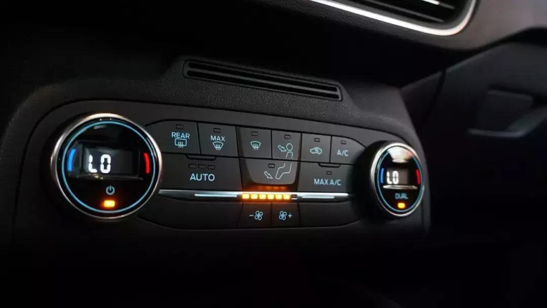 新福克斯低速加速抖动解决,全新福克斯加速视频