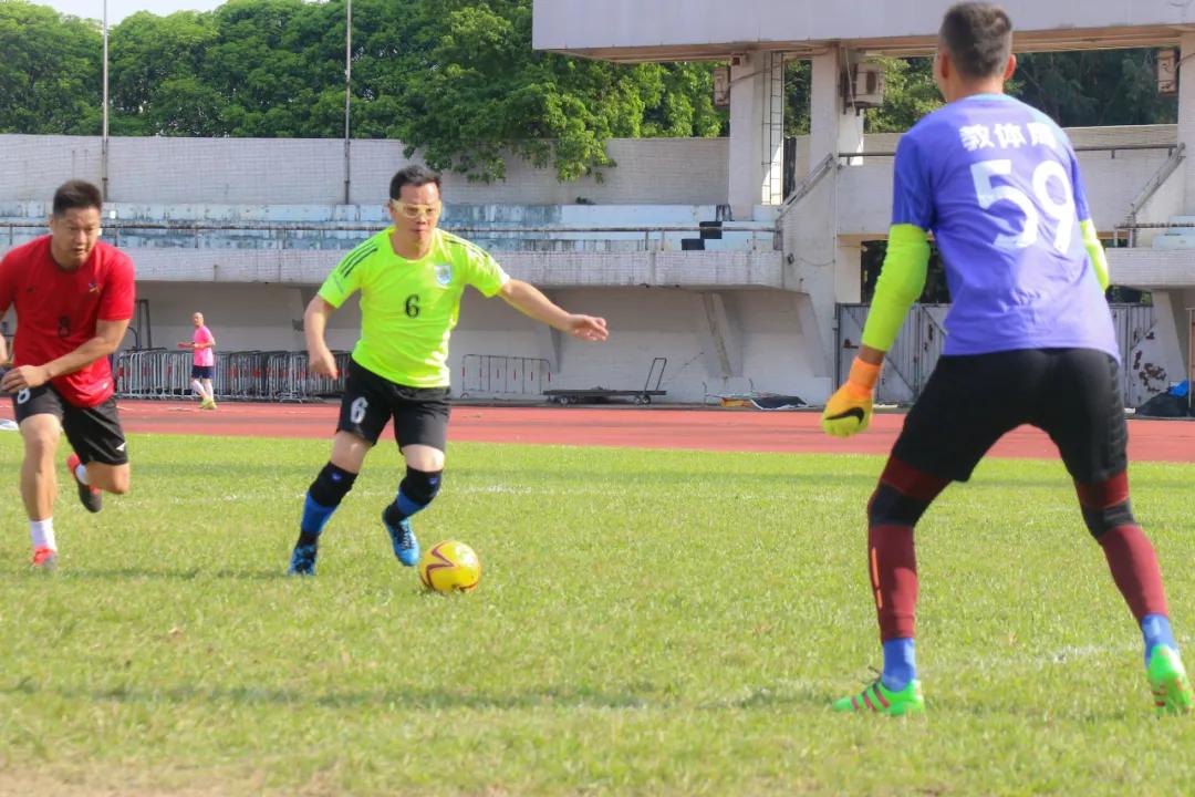 以小打大中国足球,以小打大足球荣获亚军