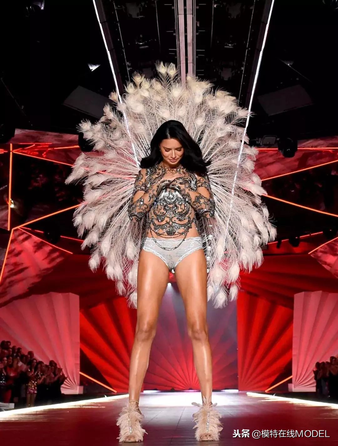 维密秀时尚,维密秀场超模燃爆全场
