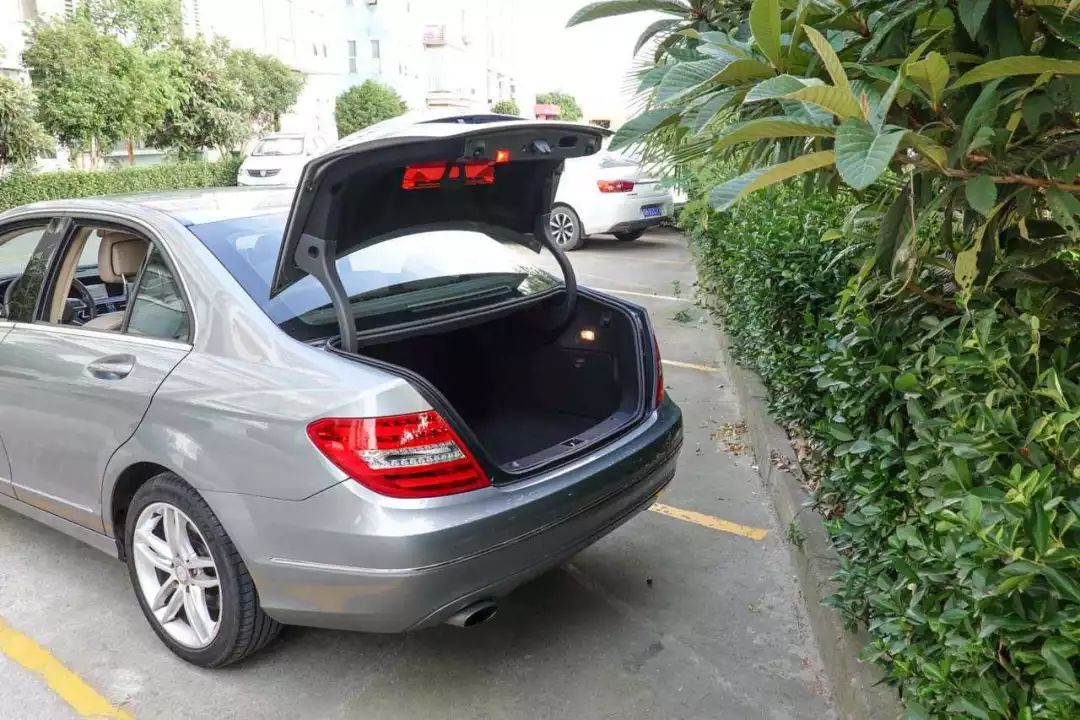 14万买奔驰C,6年只跑2万公里,收藏级