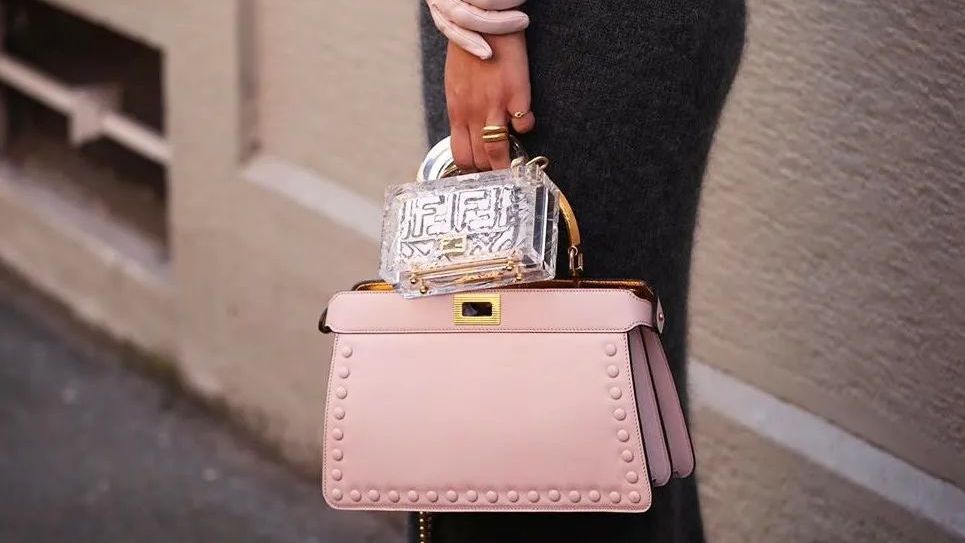 fendi包包哪里买最便宜,fendi值得入手的包包