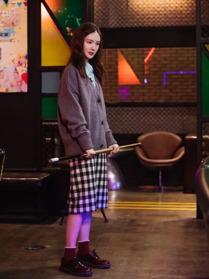 秋季小白鞋百搭款,潮流百搭小白鞋舒适不累脚的皮鞋