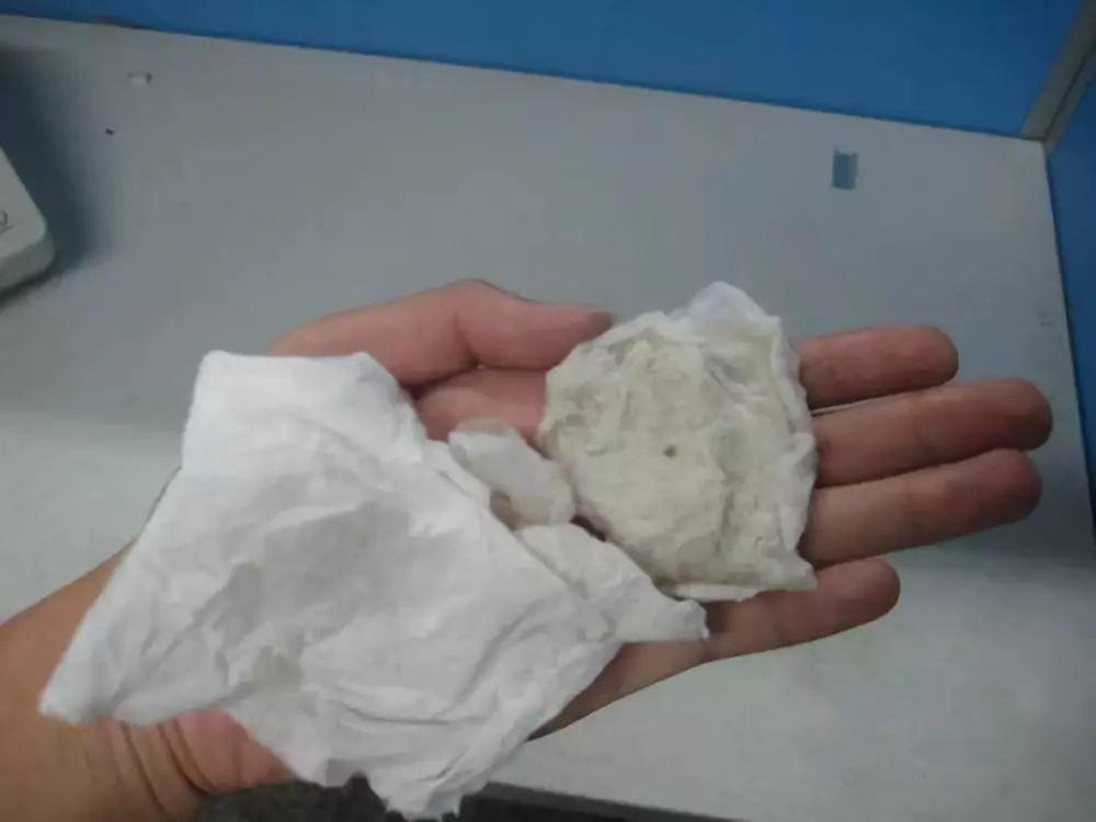 给孩子擦屁股用棉柔巾还是湿巾,给宝宝擦屁股用哪种湿巾