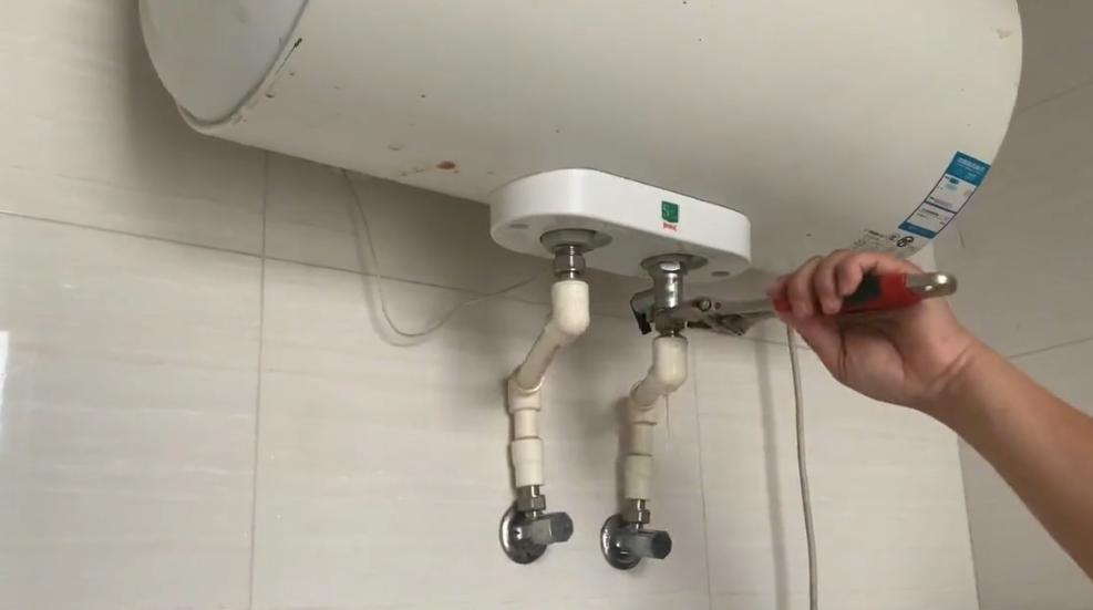 热水器加热慢怎么解决方法图解,你家的热水器会忽冷忽热吗