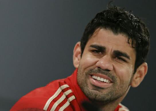 一个喜欢足球的体育老师,我有一个特别喜欢的老师