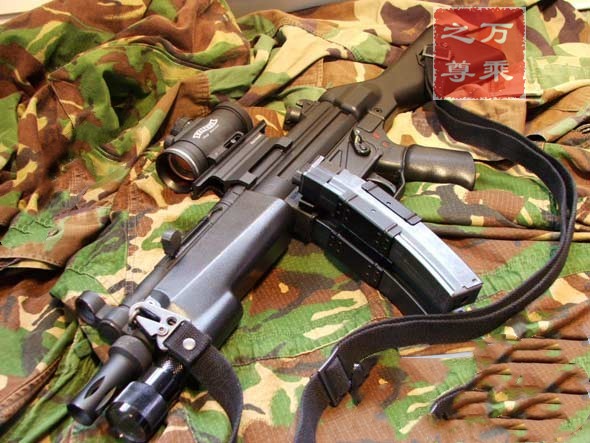 设计最完美的冲锋枪,老版本改良冲锋枪