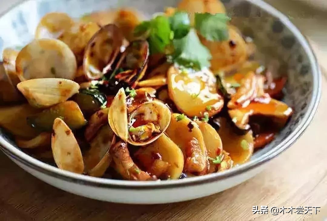 美食也疯狂，苏系十大名菜居然把有毒的“硝水”作为重要的卤料！