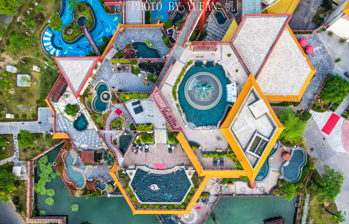 广东潮州惊现高空立体温泉，层层叠叠如梯田，独一无二成网红景点