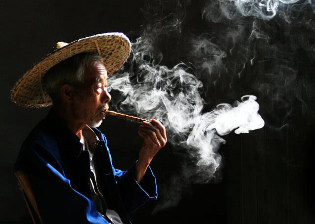 火山历史故事,火山传说真实故事