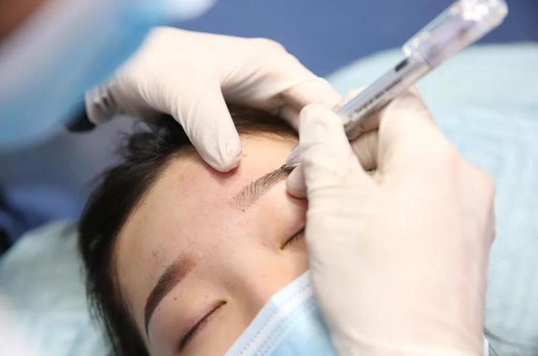 渐变眉纹绣教程,美咖纹绣仪器野生眉使用教程