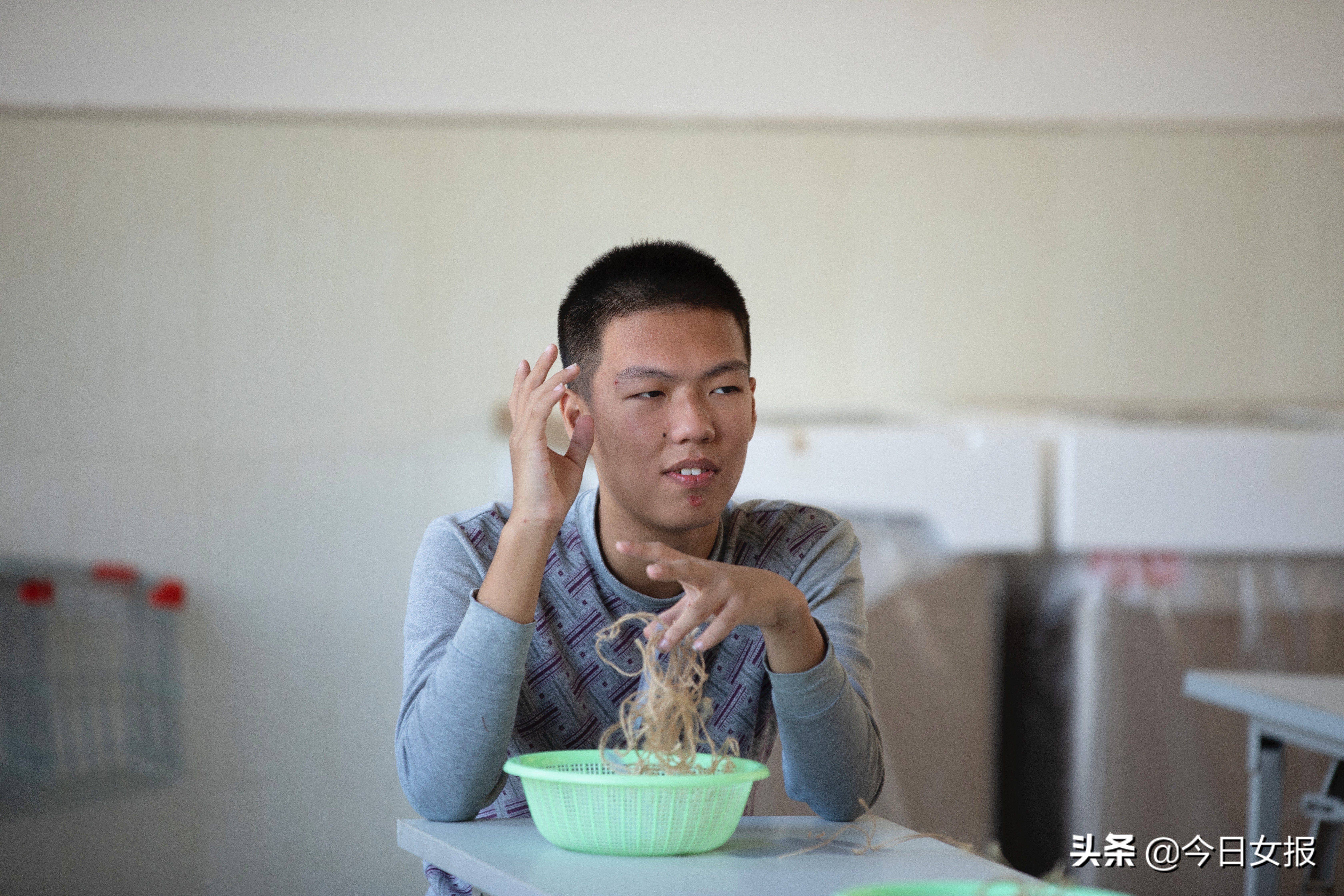 她曾带自闭症孩子两度自杀，如今与几名同病相怜家长联手在长沙对自家孩子做了这件事