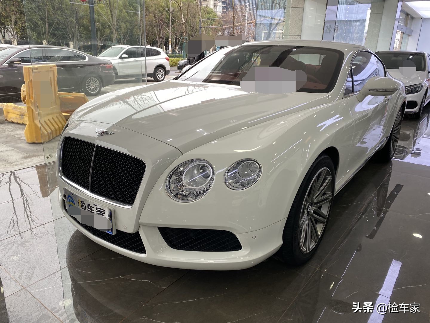 为什么这么多人买宾利飞驰,为什么会有人买二手豪华车