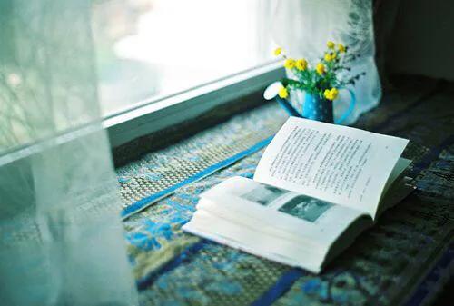 性格内向的人怎么去沟通,性格内向不善沟通怎解决