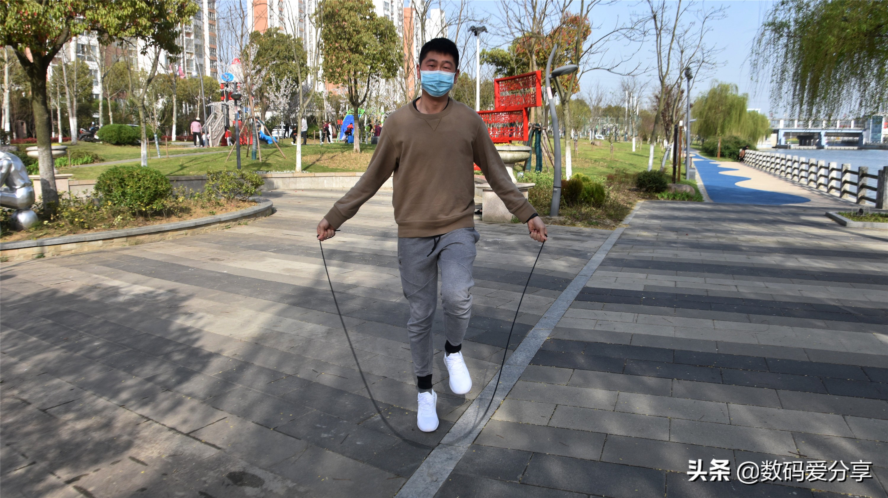 百元价位的咕咚5k跑鞋体验分享,咕咚智能跑鞋42k首款全马跑鞋之选