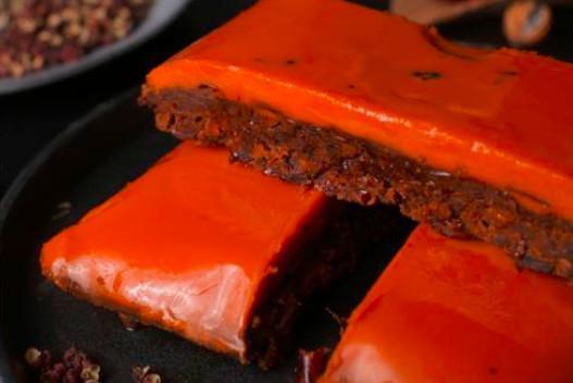 重庆火锅底料炒制全过程,胡师傅火锅底料炒制方法