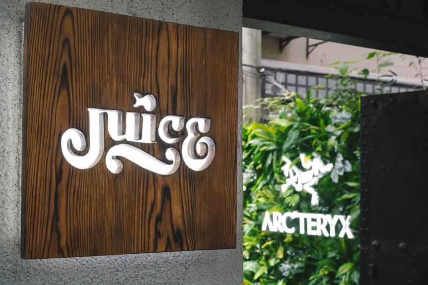 始祖鸟alphasv明星上身,始祖鸟alphasv兔年限定款