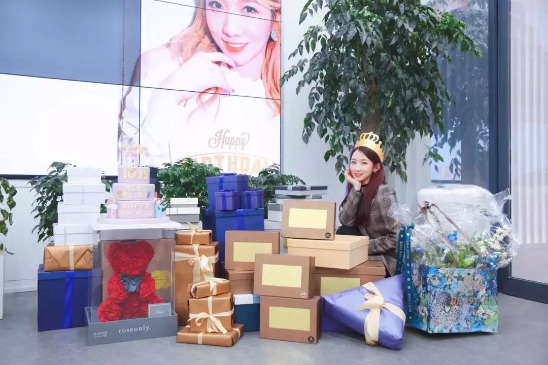 楗湀搴旀彺鍥鹃壌,楗湀濂冲瓙鍥鹃壌