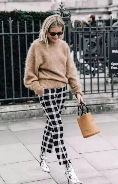 打*裤底**就要失宠了，今年大家都在穿“豆腐裤”，遮肉显高还时髦