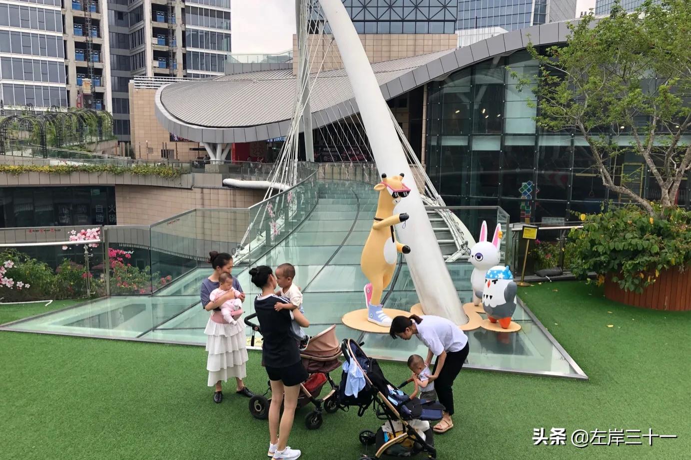 都是吃喝玩乐的商圈，东莞国贸的理想是：做有情怀、文艺范的那个