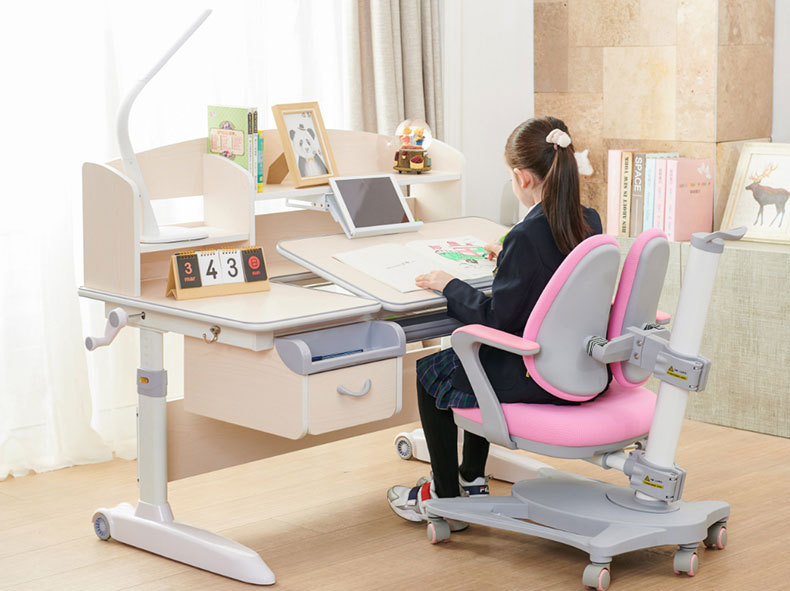 中国普通家庭多余的钱是哪来的,中国大部分家庭都很节约吗