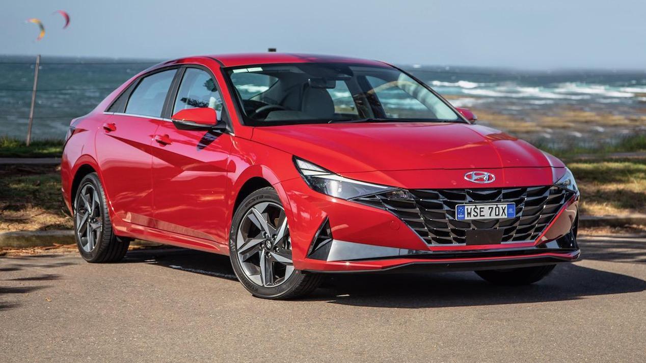 第一视角试驾伊兰特1.5,新款伊兰特10万公里测评