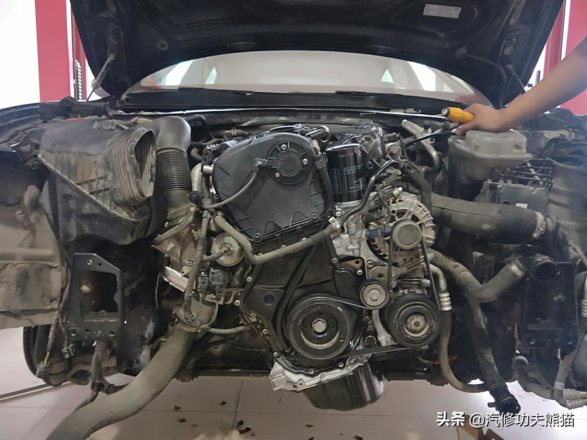 07年奥迪a6轻微烧机油怎么解决,奥迪2007款a6烧机油的原因