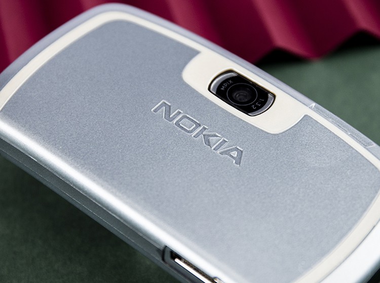 诺基亚7710最高价,诺基亚7710经典