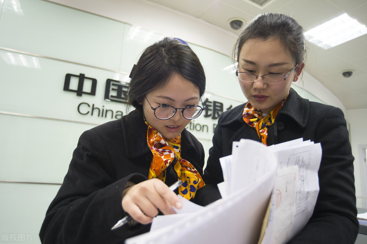 信用卡免息分期有什么条件,信用卡免息分期跟什么人协商