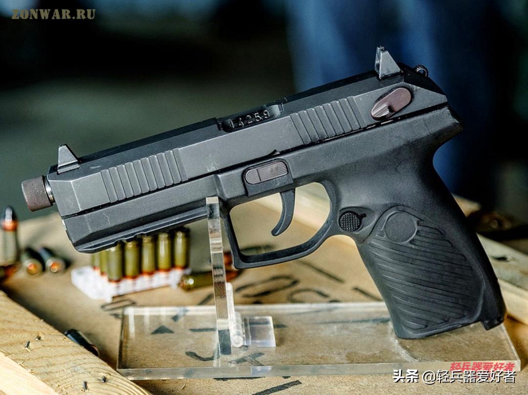 俄罗斯巨蟒手枪,俄罗斯蟒蛇手枪与斑蝰蛇手枪