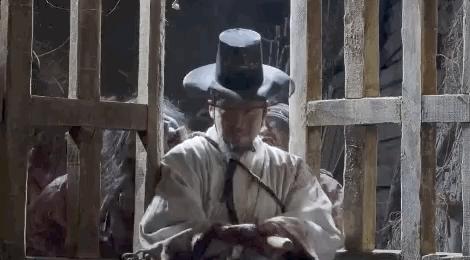 开播就霸榜热搜,目前热搜爆款