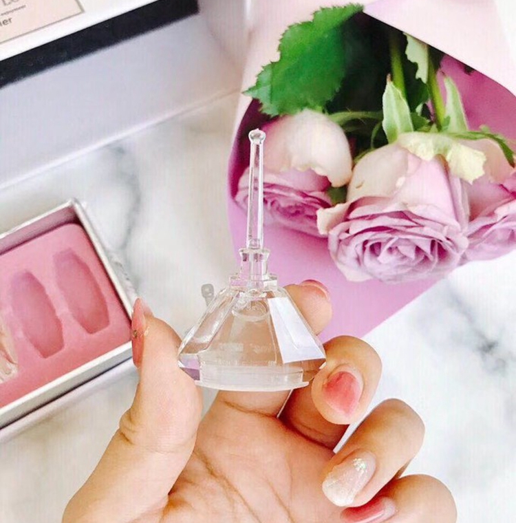 推荐50岁阿姨用的护肤品抗皱,50岁阿姨平价护肤品