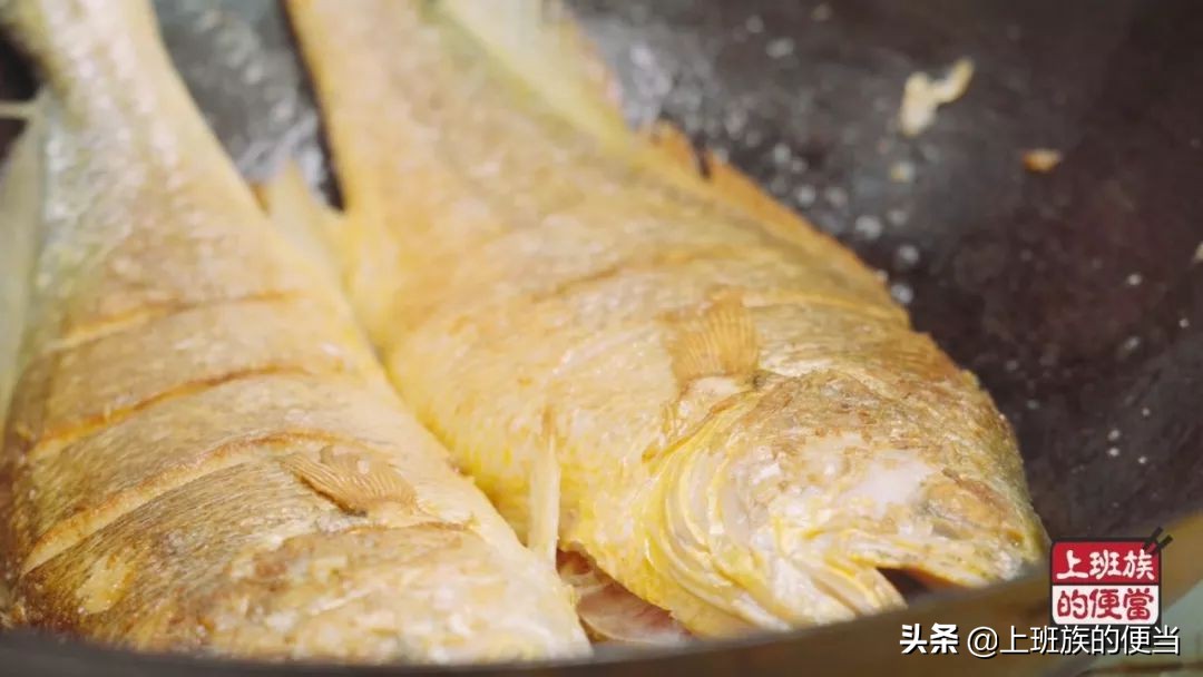 凹面电磁炉做红烧鱼怎样不粘锅,红烧鱼不破皮不粘锅入味鲜美