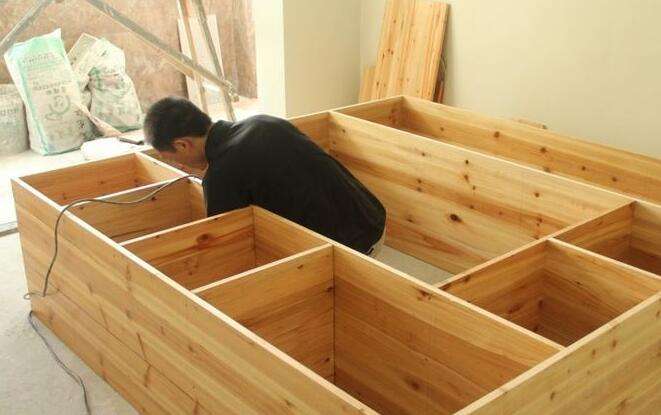 装修工人平均工资水平是多少,装修工人的工资应该是多少