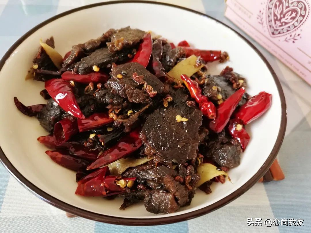 麻辣牛肉干鲜香酥烂麻辣爽口,原味牛肉干怎么做成麻辣牛肉干
