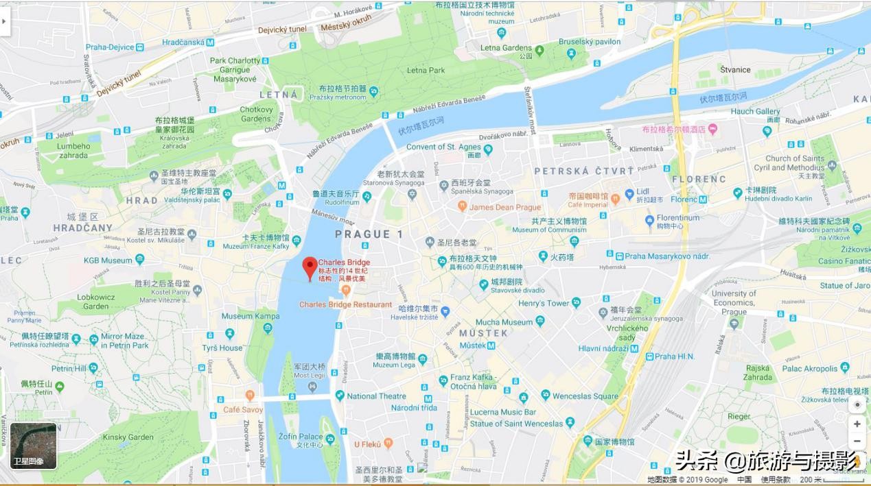 查理大桥雕塑作品介绍 (查理大桥的雕塑)