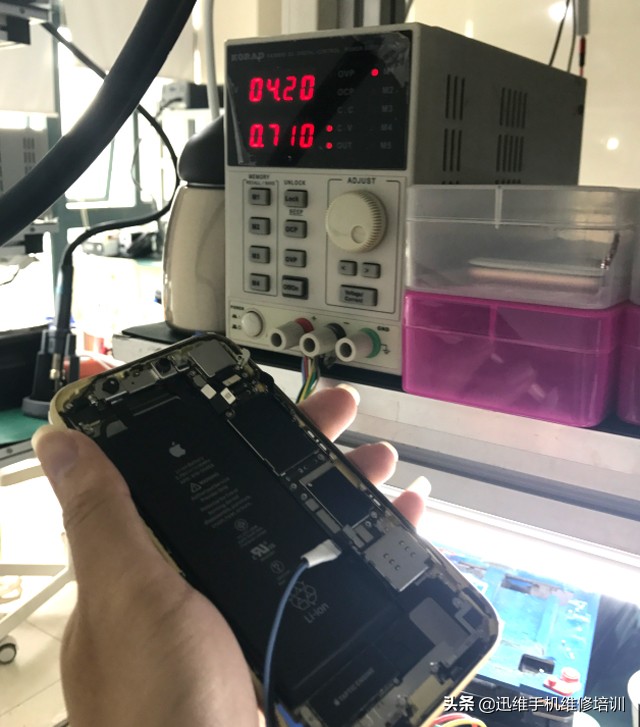 iphonexr换电池还是显示维修,iphonexr换电池为什么无法开机