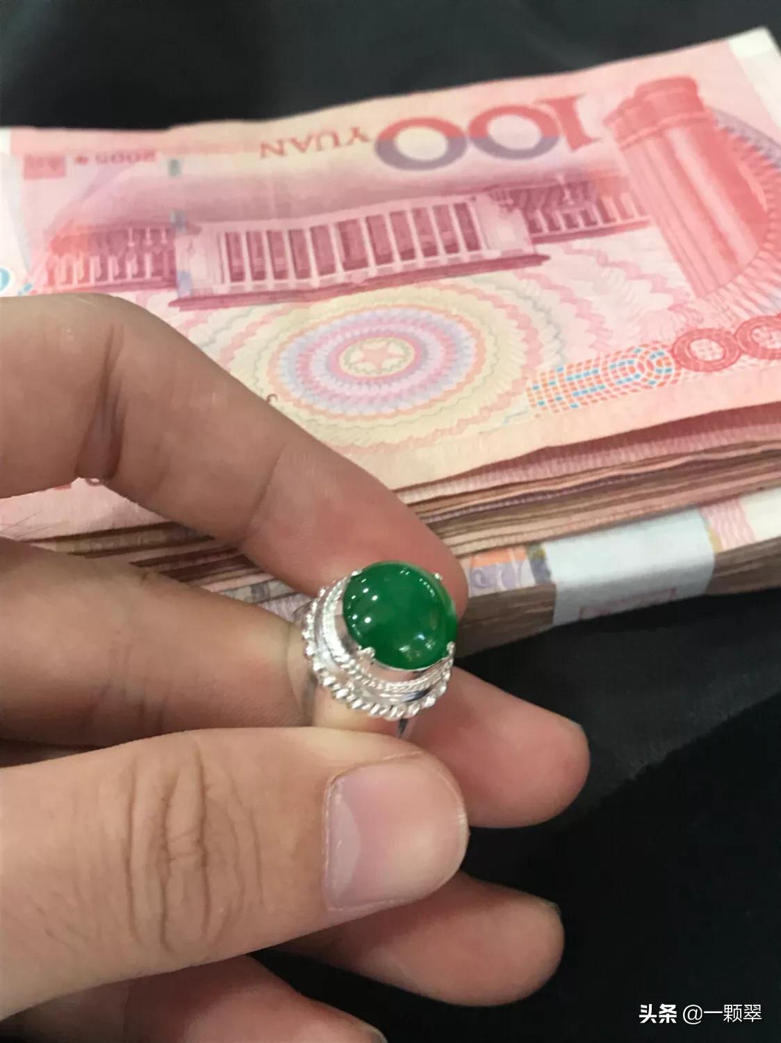 缅甸3500万翡翠戒面,缅甸边境戒面捡漏